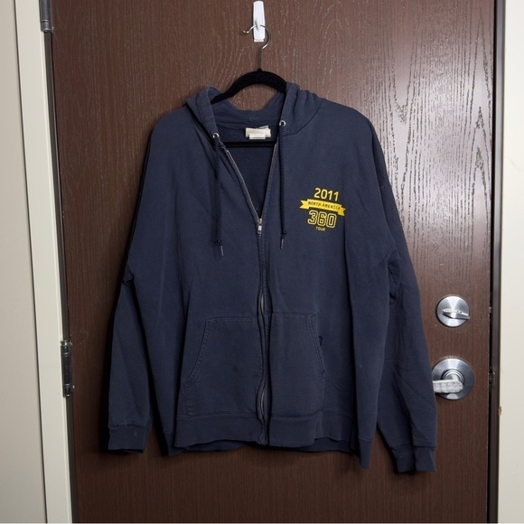 U2 360 Tour North America 2011 Zip Up Hoodie - Picture 2 of 5